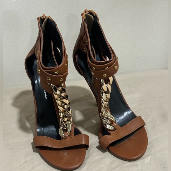 Wild Rose Heels - Picture 2 of 5